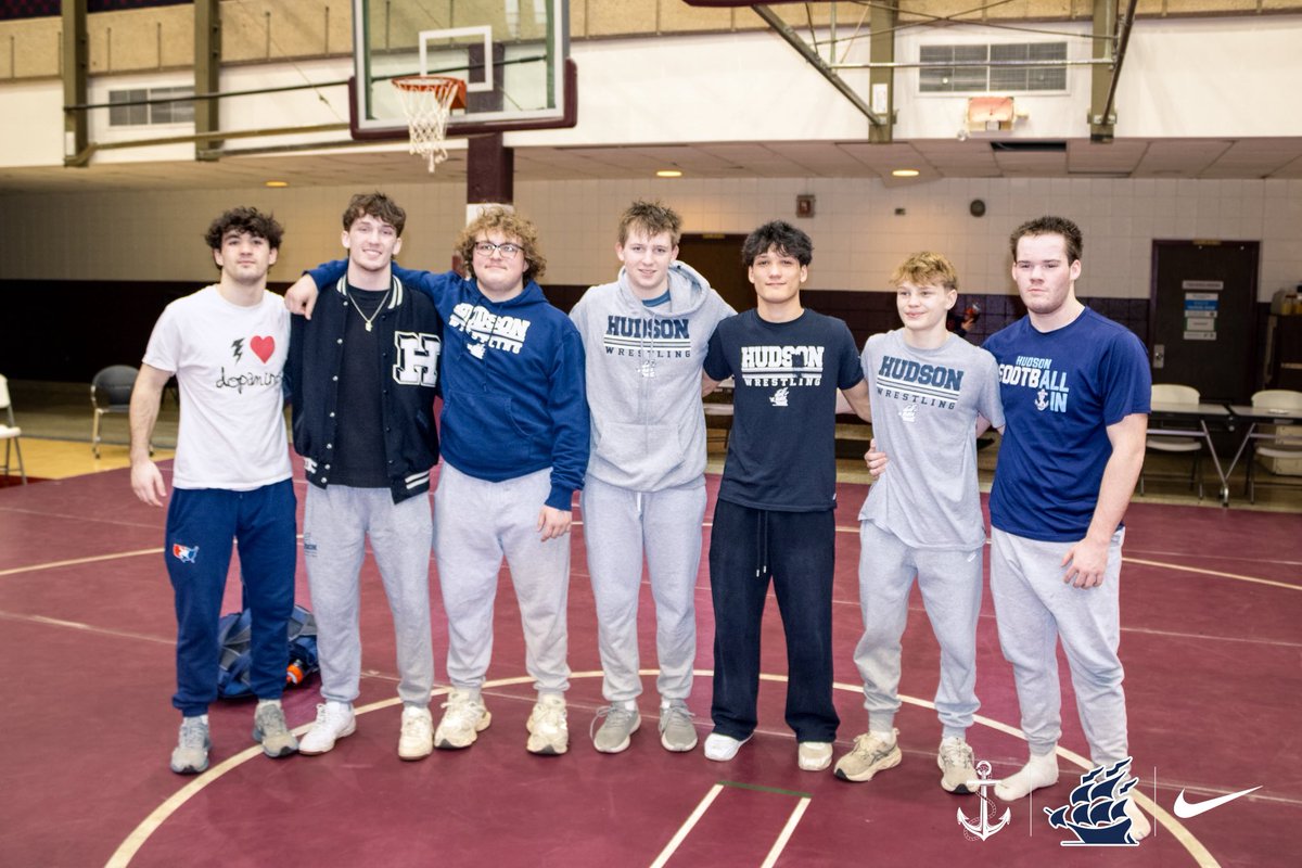 Coach_Caniglia's tweet photo. 𝙈𝙖𝙧𝙘𝙝𝙞𝙣𝙜 𝙊𝙣

7 Explorers advance to next weekend's District Tournament #HudSlammers x #RollHud https://t.co/tAFh0tJok9