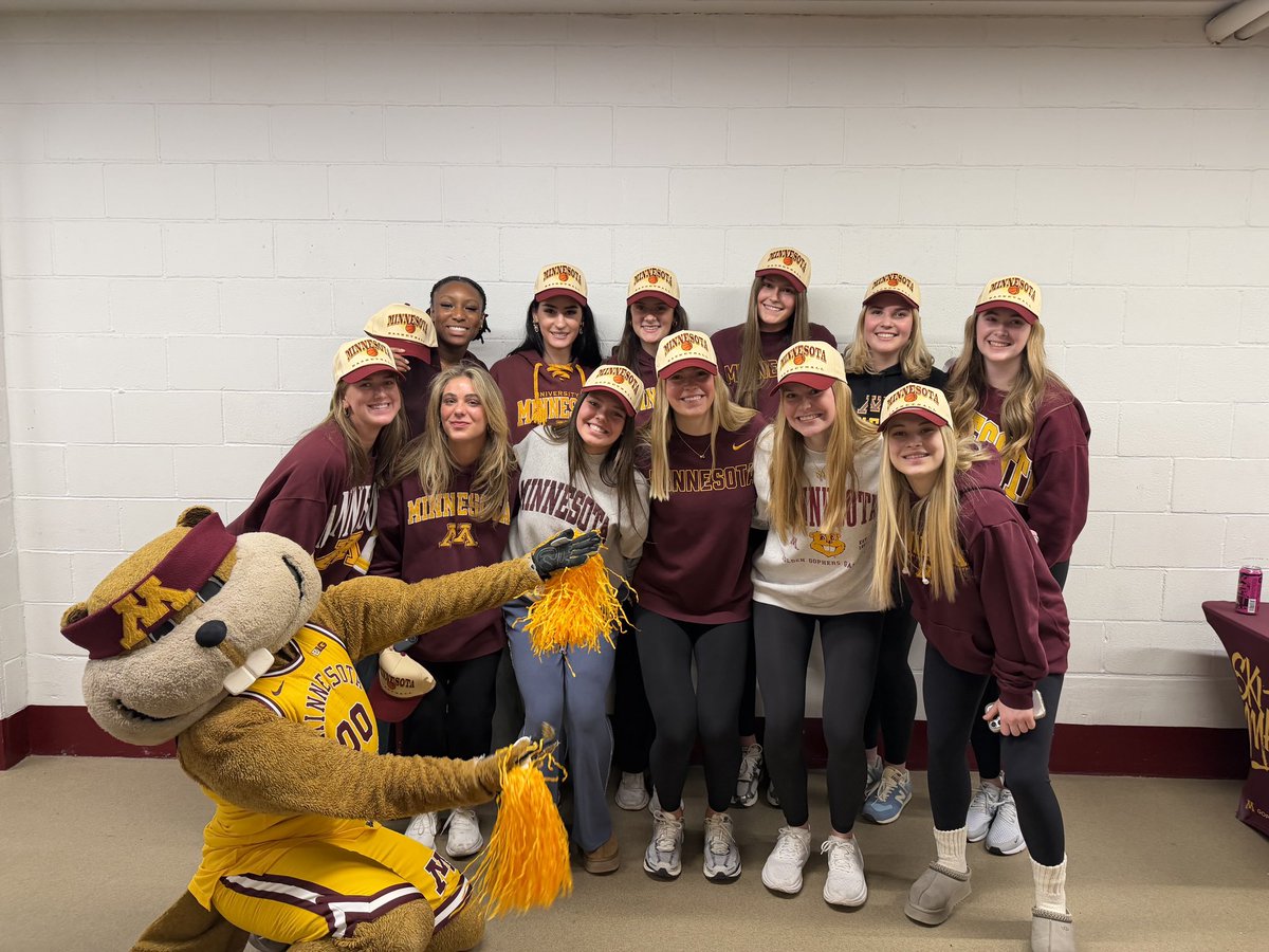 Minnesota Volleyball tweet media