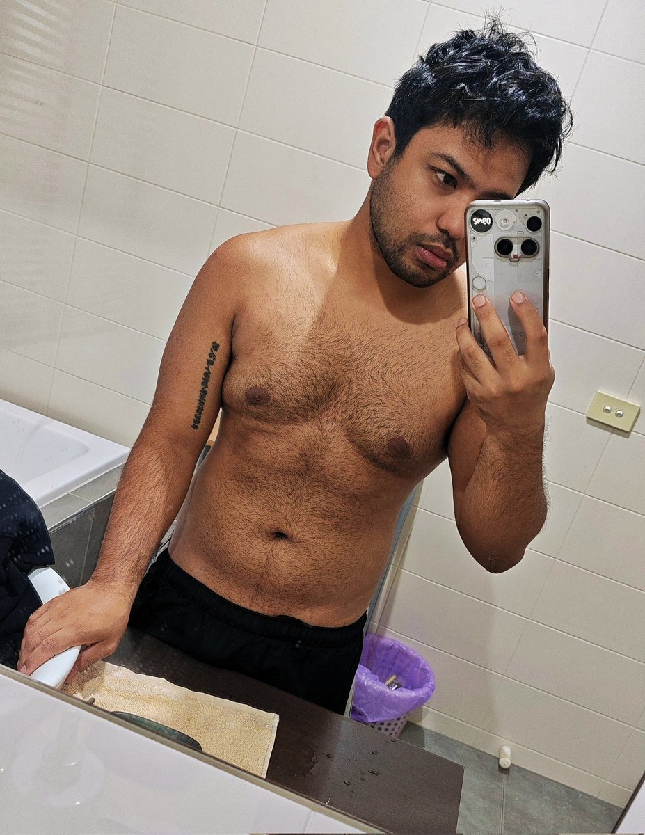 MaybeRyanJoseph's tweet photo. Progress check

✅ First week of trying to fix my diet (ie: no more Domino's 😭)

✅ CrossFit 3x a week

✅ 10K steps per day https://t.co/28ZcpnWDw7