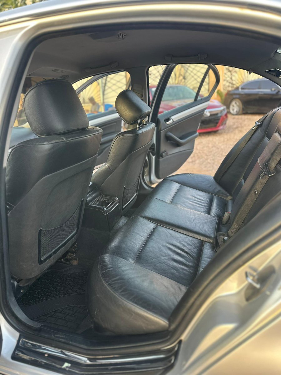 plug_bmw's tweet photo. Extremely Clean BMW 330i (E46)
FIRST BODY 🎨 
Original Duty✅
4.5m only 💰 
Everything Blessed 
Location Kaduna 📍
Dm 08148776302 https://t.co/di4Ohojy66