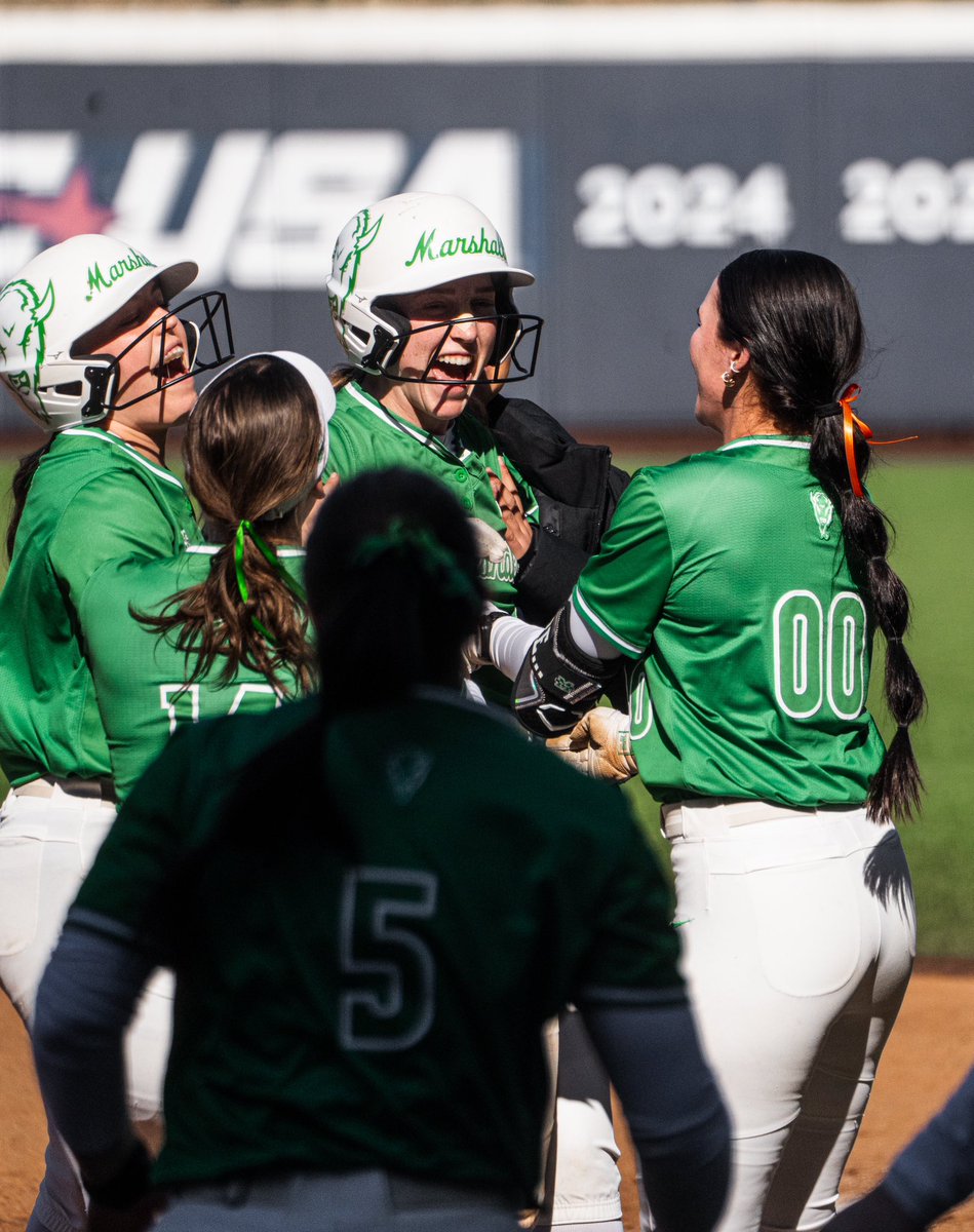 Marshall Softball tweet media