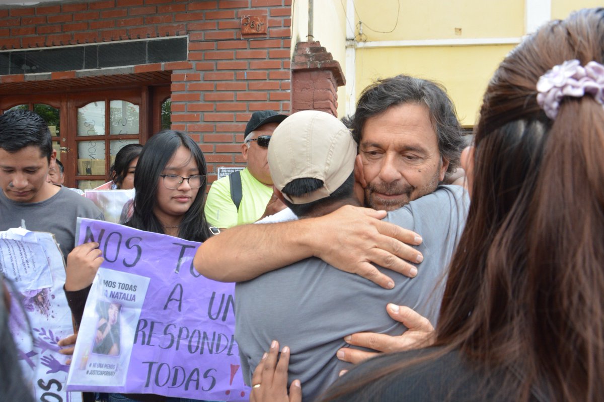 Tras días de un trabajo inmenso en terrenos de gran complejidad, hoy fue capturado Daniel Orlando Serapio.

Quiero expresar mi más profundo agradecimiento y reconocimiento a cada una de las personas que participaron en este operativo: la Policía de Salta, el CIF, Defensa Civil,