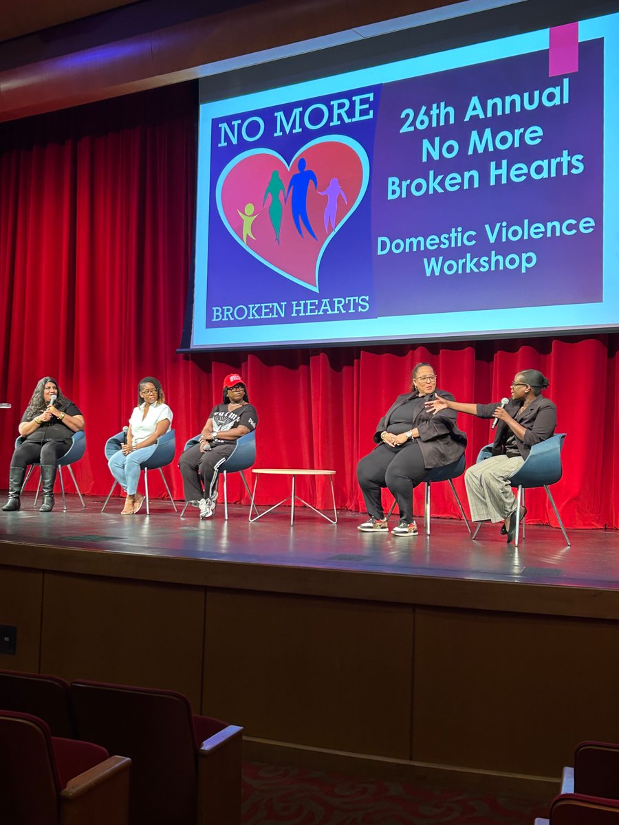 MDCPS_MHS's tweet photo. The Office of Mental Health represented at 26th Annual No More Broken Hearts Domestic Violence Workshops hosted by Board Member Dr. Bendross-Mindingall. Shout out to Ms. Lee for being a panelist &amp; to the team providing  information on mental health &amp; community services available. https://t.co/pc3yG8YGEM