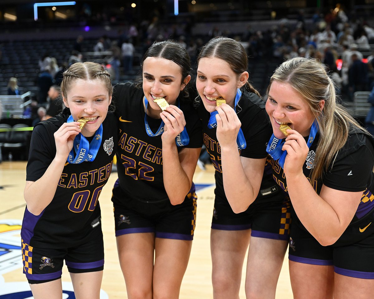 GainbridgeFH's tweet photo. The Eastern Musketeers are bringing home their second IHSAA Girls Basketball State CHAMPIONSHIP 👏 https://t.co/MJCo2RWI67