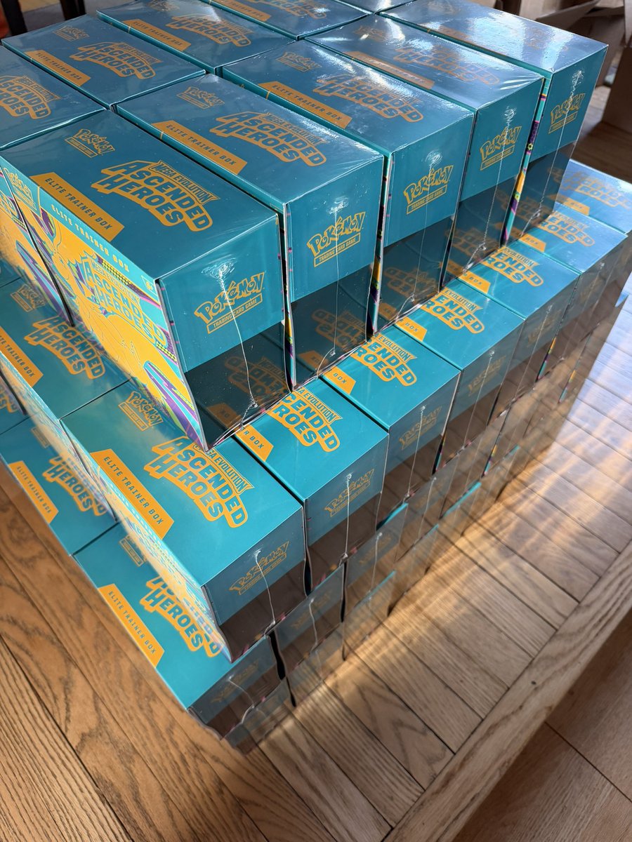 Swift Collectables tweet media