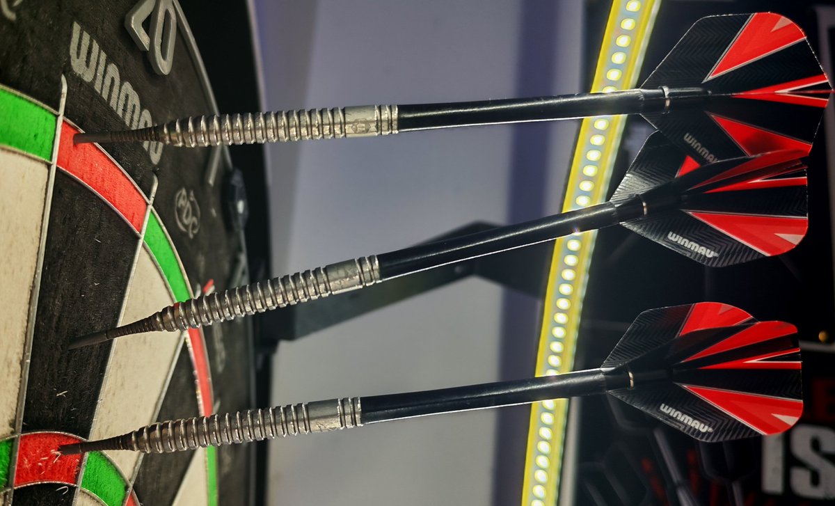 ScottishLadDC96's tweet photo. Giving these 66mm stems a go tonight and well They are.. Different
#scottishladdartschannel #dartsreviews #darts #longstems https://t.co/RZCbtKknP8