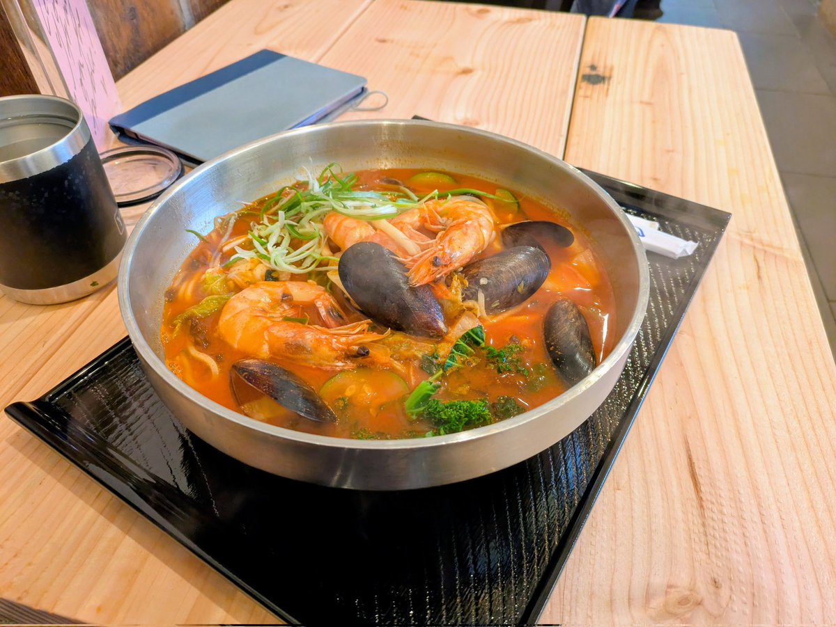 clipperhouse tweet media