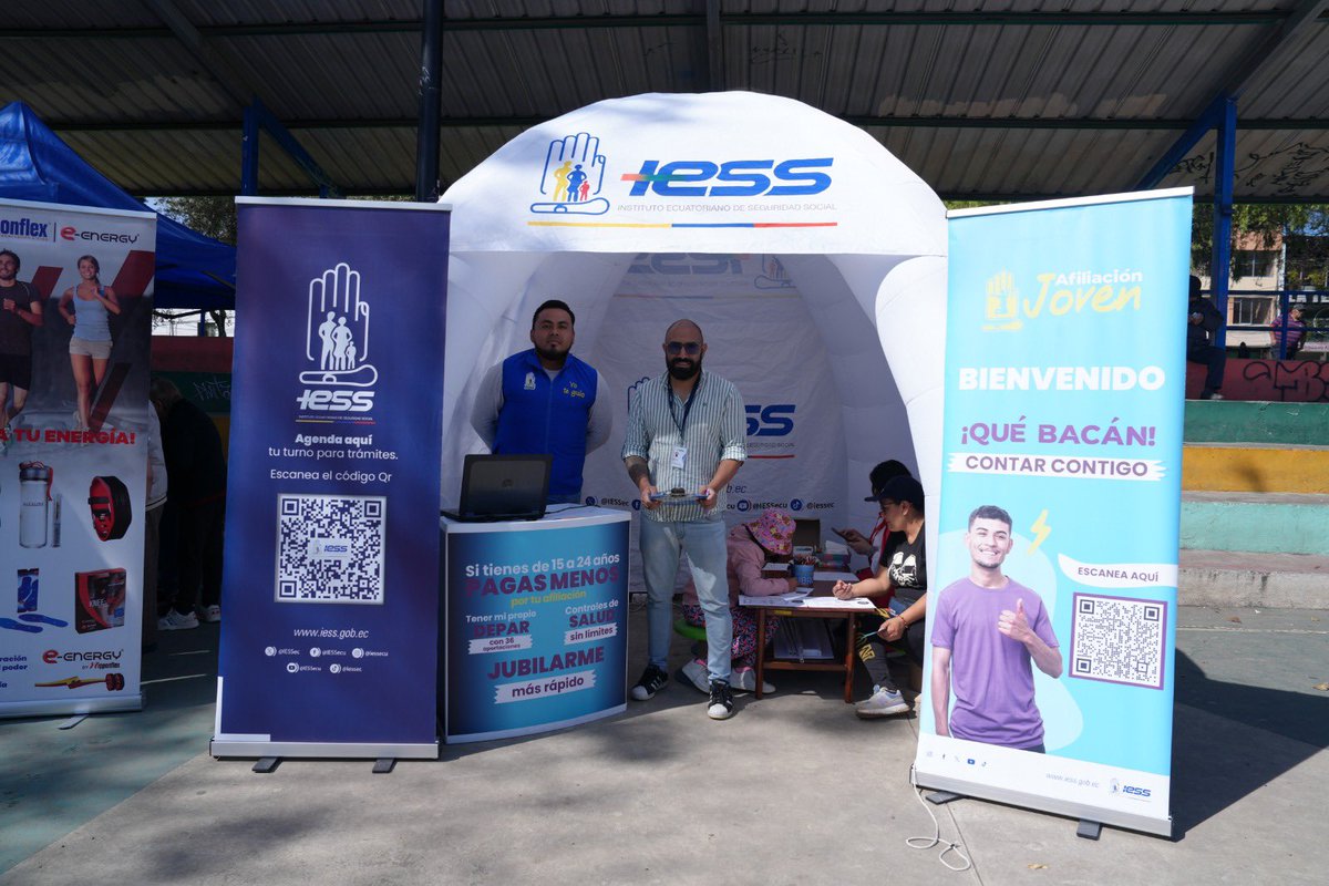 IESSPichincha's tweet photo. #IESSenTerritorio📍| Junto al @DHumanoEc acercamos nuestros servicios hasta Solanda donde más de 200 ciudadanos recibieron 🩺prevención en salud, 👥 asesoría ciudadana personalizada, ✅ afiliación instantánea insitu y 🎨espacios lúdicos para grandes y chicos. https://t.co/6N16T3DitT
