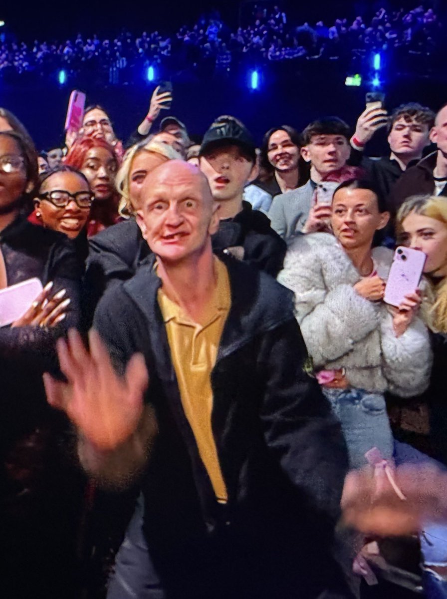 gareth brooks. tweet media