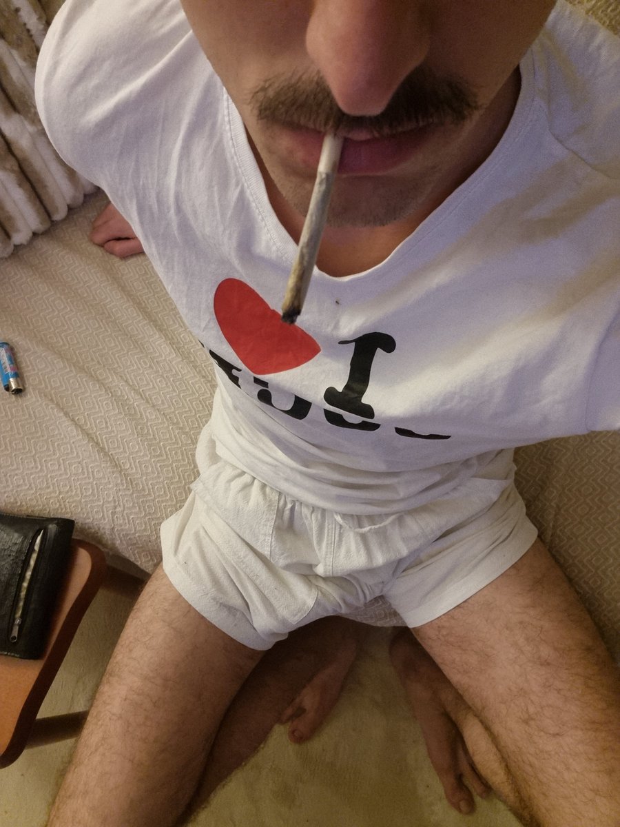 Magister_VD's tweet photo. Felt cute might c💦m later....or just delete it https://t.co/OqxYzOROcp