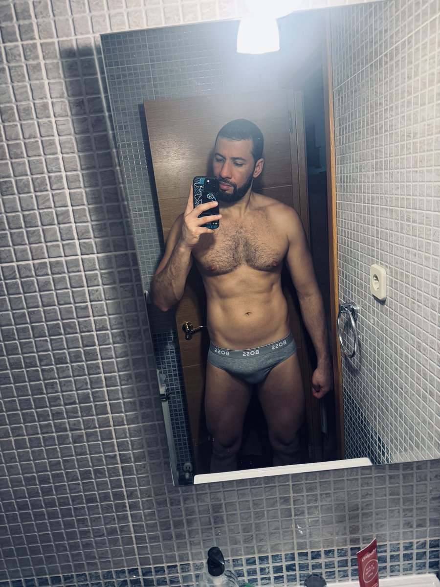 leoescobar03's tweet photo. 💪🏻💪🏻💪🏻 https://t.co/PcVuYZDjNL
