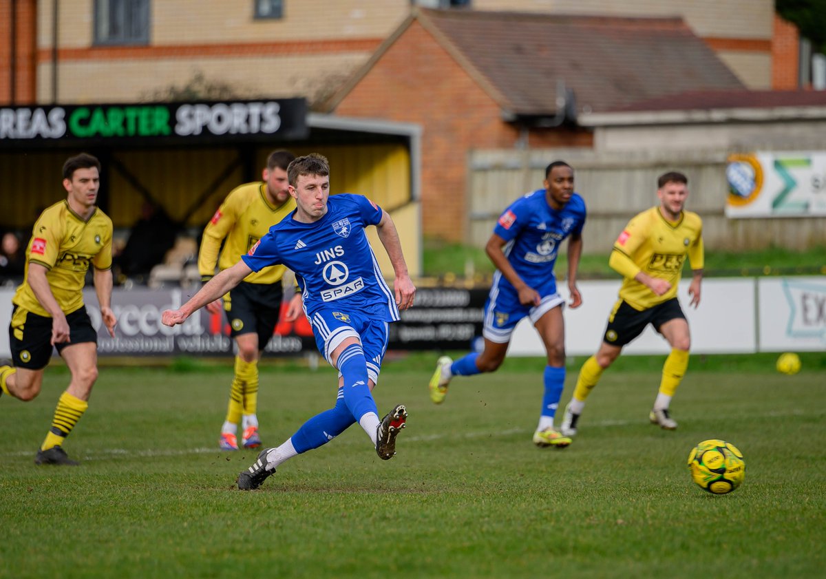 Newmarket Town F.C tweet media