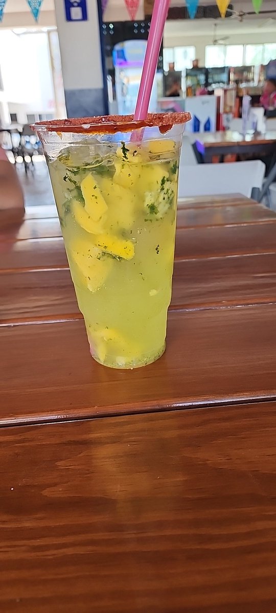 Occoner1909's tweet photo. Para empezar bien la tarde!!!
#teques
#Tadeos https://t.co/Bf3C4iJ04m