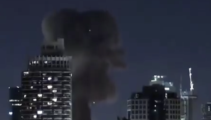 cirnosad's tweet photo. Beautiful mushroom clouds rising over Tel Aviv right now. Exquisite. https://t.co/LqFDZS7cA7