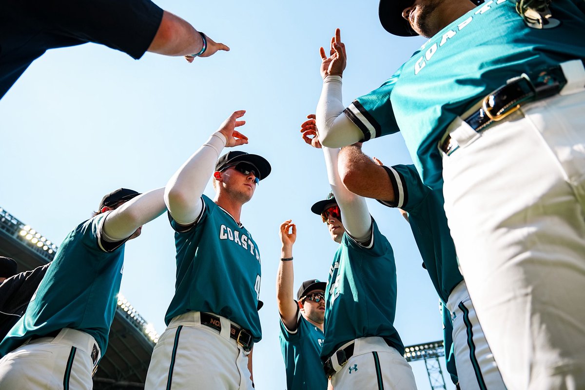 CoastalBaseball's tweet photo. Teal looks good on you, @DaikinPark https://t.co/XE1Nqp6p0i