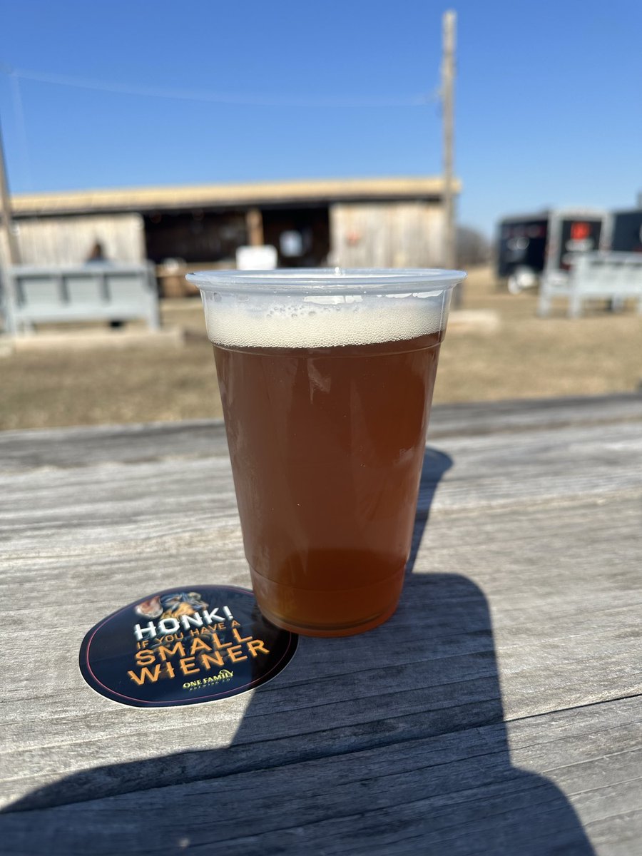 JoeRay1's tweet photo. One Family Brewing today, Jimmy’s Famous Seafood tomorrow to complete a red white and blue weekend 🇺🇸 🦅 
@JimmysSeafood 
@onefamilybrew https://t.co/r7Z6kmCmxt