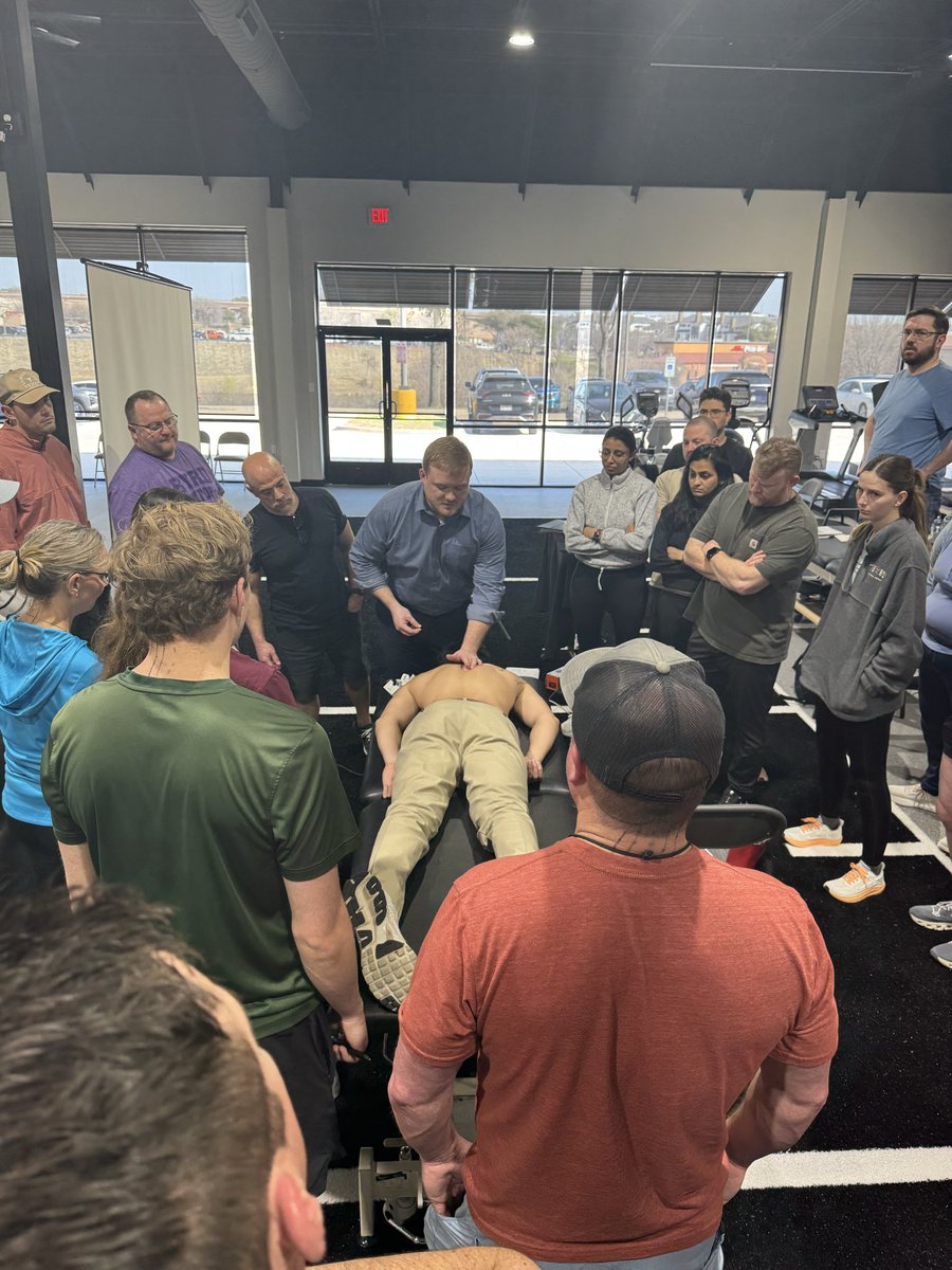 phxopt's tweet photo. Assisting the great @SamFischerDPT teaching 30 clinicians advanced dry needling techniques in the DN-1 course (Day 2) with the American Academy of Manipulative Therapy and Dry Needling Institute. @DrDunning @PatrickGorby @PaulBliton https://t.co/KrcjL9Yy1e