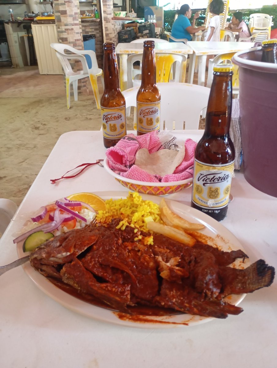 Sencillo pero significativo,sábado social!!