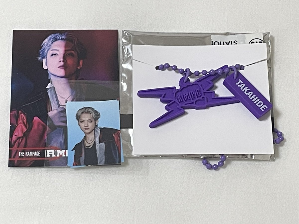 ___pr_x_ 検索より失礼します。 こちらと神谷健太のアクリルカラビナで