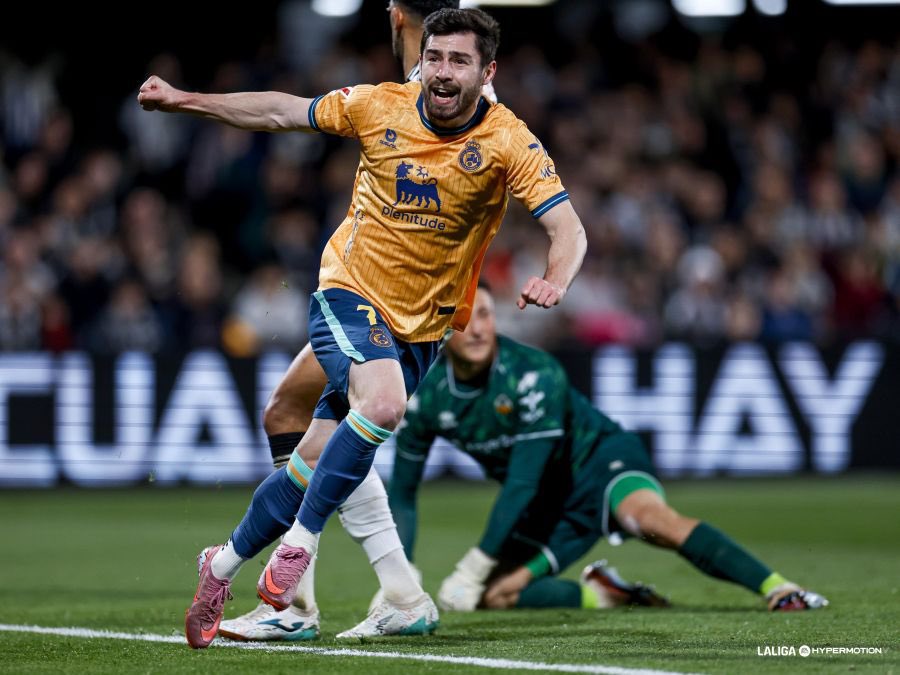 SoyPabloPuente's tweet photo. APOTEÓSICO.

0-3 al descanso al segundo que solo había encajado dos goles en 2026.

Y con doblete de Guli y asistencia del georgiano para Mantilla.

VIVA LA MADRE QUE OS PARIÓ.

ESTO ES EL RACING. https://t.co/nGJHrkm2Q3