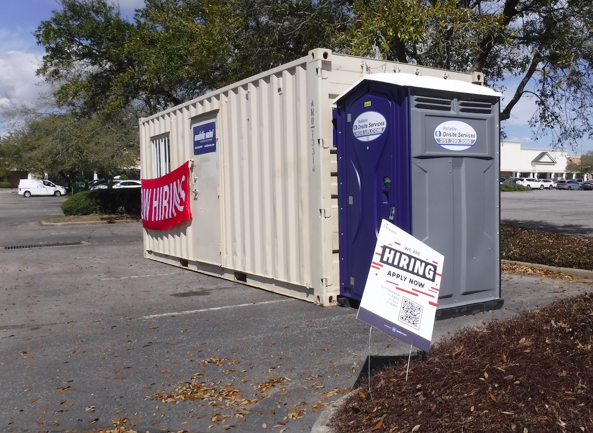 Fairhope_Times's tweet image. New Fairhope Chik-fil-A "now hiring" from a temporary office in the parking lot. Mid-March opening still hoped-for ... .  #fairhopenews #chickfila #fairhopealabama #fastfood #fairhopetimes
