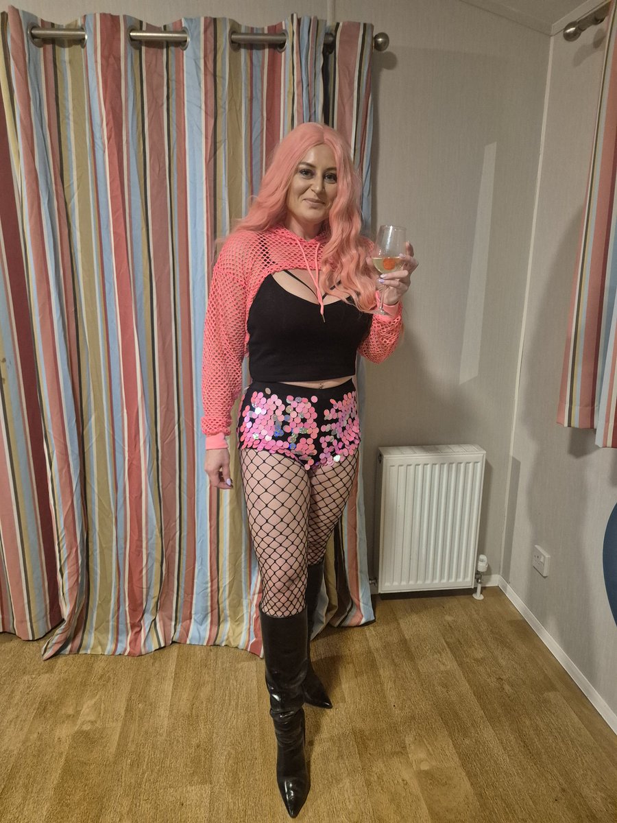 Liz Bachelor tweet media