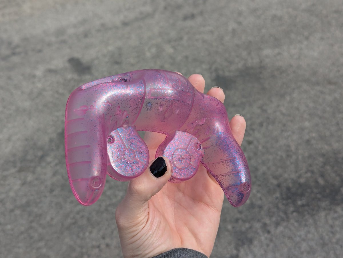 Cheese Controllers tweet media