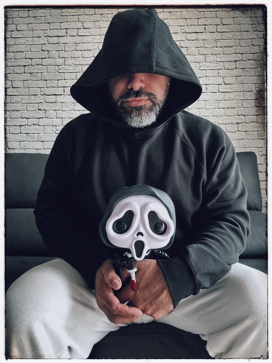 Aris Medina tweet media