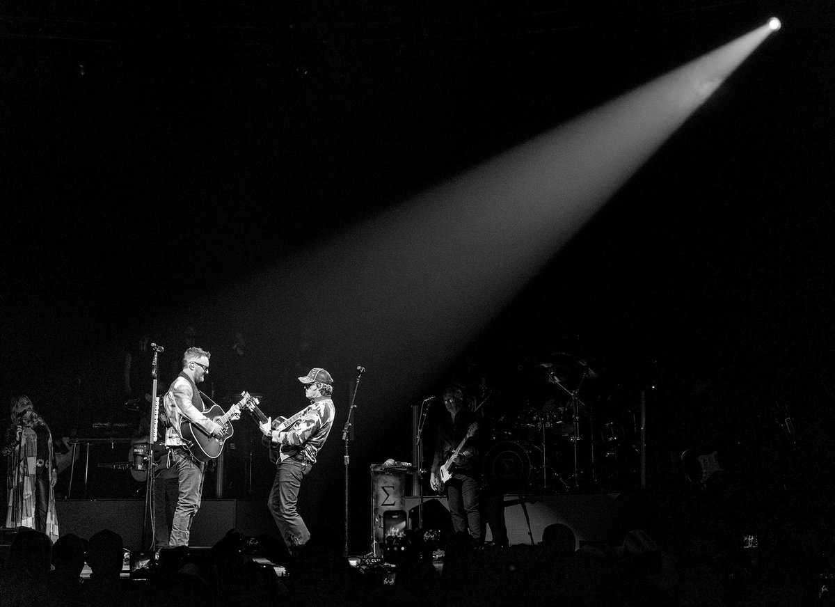 Eric Church tweet media