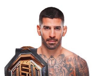 Heavyweight Thanos tweet media