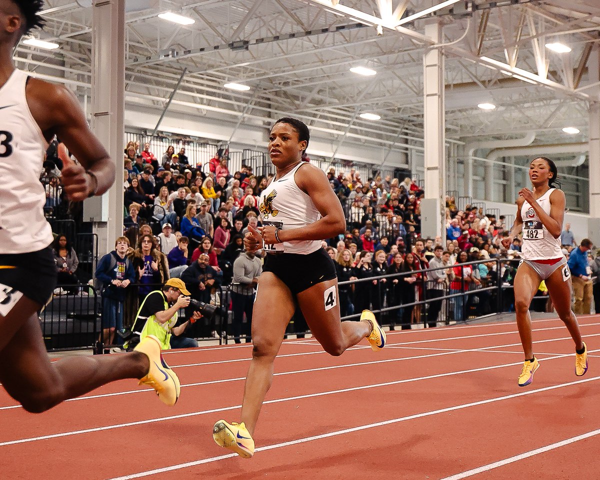 IowaXC_TF's tweet photo. Hawks leave their mark 🔥
 
Women’s 600 Meters Finals: 
3. Gabby Cortez - 1:27.16, PR + 2nd at Iowa
4. Princess Uche - 1:27.83, PR + 4th at Iowa 
5. Damaris Mutunga - 1:28.20 
8. Caila Lyons - 1:31.87 https://t.co/aJ0yvuQP5G