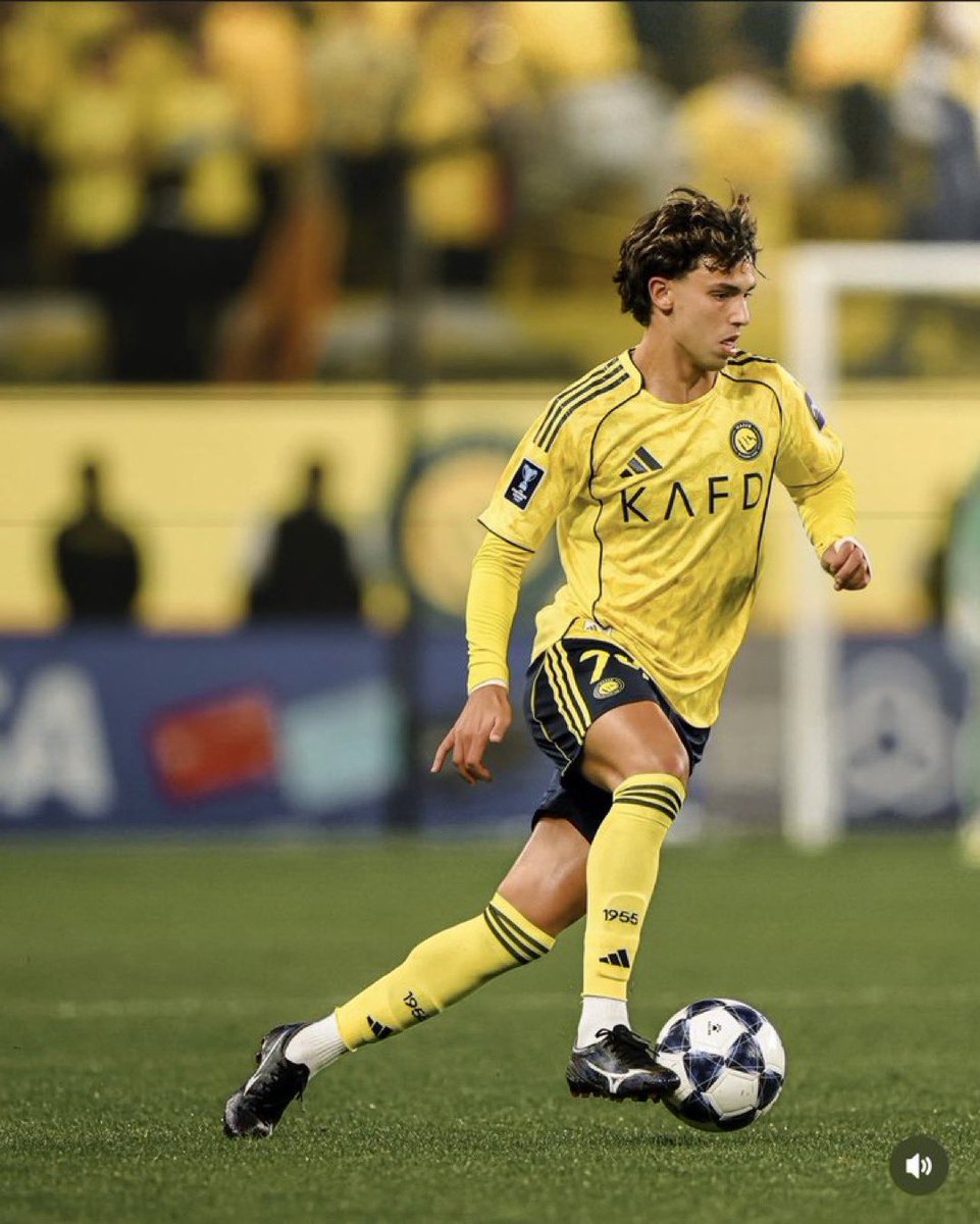 صدارة مستمرة ولله الحمد 
مبروووك ياعالميين
مباراة كانت صعبة مع فريق مدافع بشكل جيد 
القادم أجمل يارب
.
عاشت أيامك يانصر 💛💙✌🏼

#النصر_الفيحاء