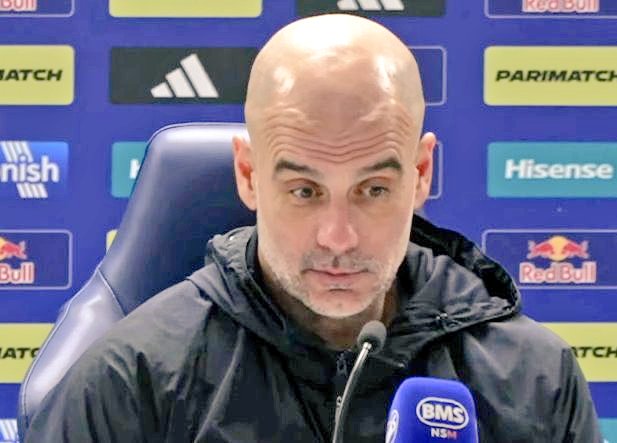 🚨🗣️ بيب غوارديولا علّق على استهجان جماهير ليدز يونايتد لتوقّف المباراة من أجل إفطار اللاعبين في رمضان قائلاً:
نحن نعيش في عالم اليوم، وما يحدث حولنا واضح للجميع. احترام الأديان واحترام التنوّع أمر أساسي، وهذه هي الفكرة الجوهرية. القرار ليس منا كمدربين، بل من الدوري نفسه؛ إذ سُمح