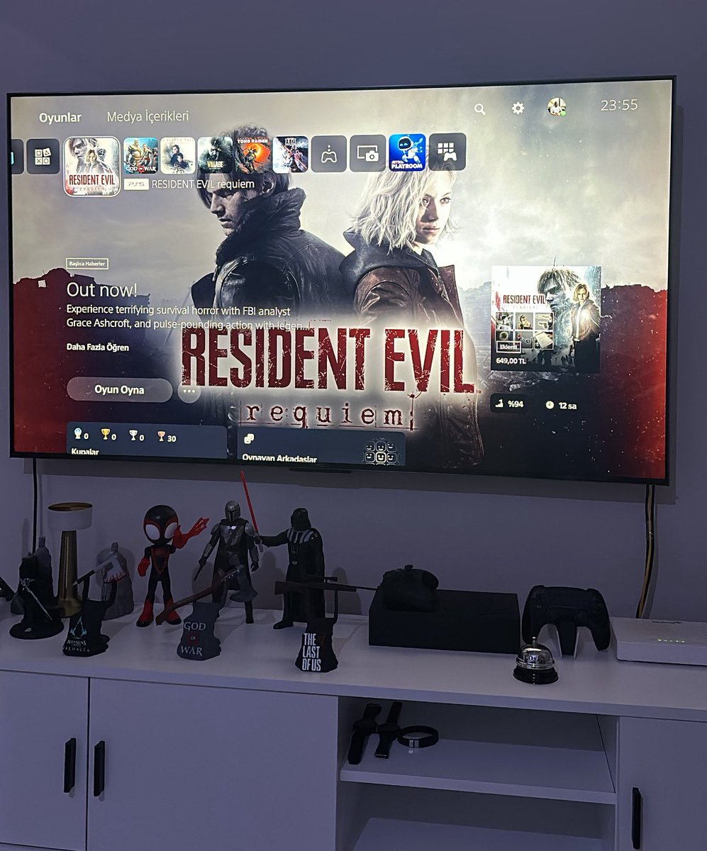 12 saatin sonunda bitti. Her şeyden önce mekanikler ve grafiklere tam puan veriyorum. Özellikle oyun içi oynanış mekanikleri muazzamdı. Bunun yanında Leon ile nostalji yaşamak, polis karakolunu gezmek tebessüm ettirdi. Grace’i tanımak, oynamak enfes! Serinin en iyisi. 💯