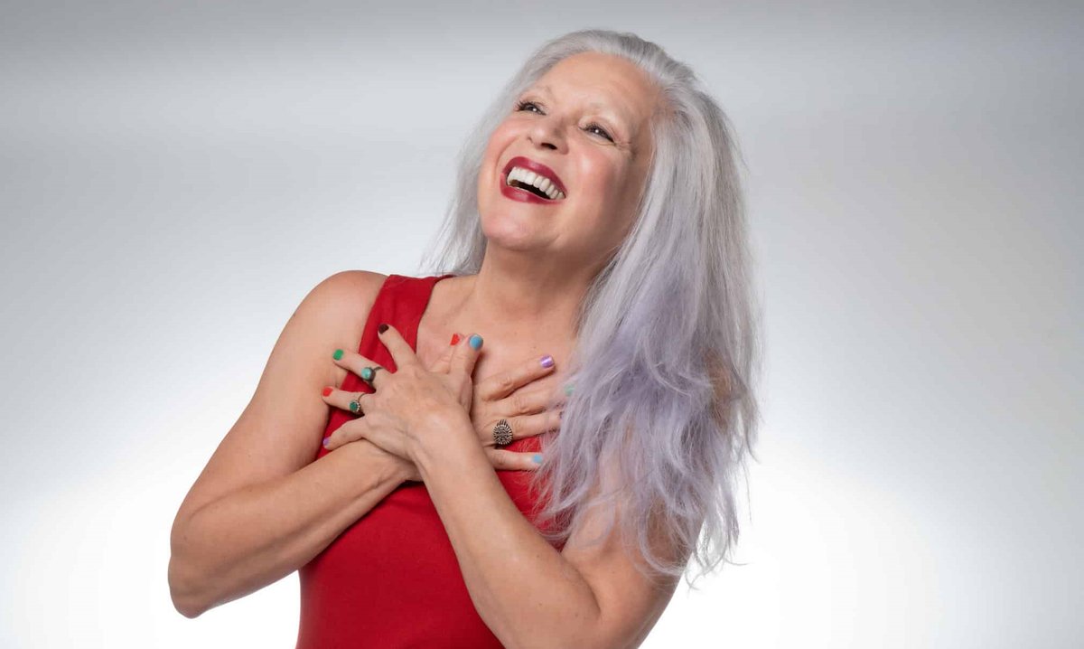 TETÊ ESPÍNDOLA SOBE AO PALCO DO <a href="/sescbelenzinho/">Sesc Belenzinho</a>, EM SÃO PAULO, NO DIA INTERNACIONAL DA MULHER COM O SHOW INÉDITO “TETÊ ENTRE ELAS” portalpepper.com.br/tete-espindola…