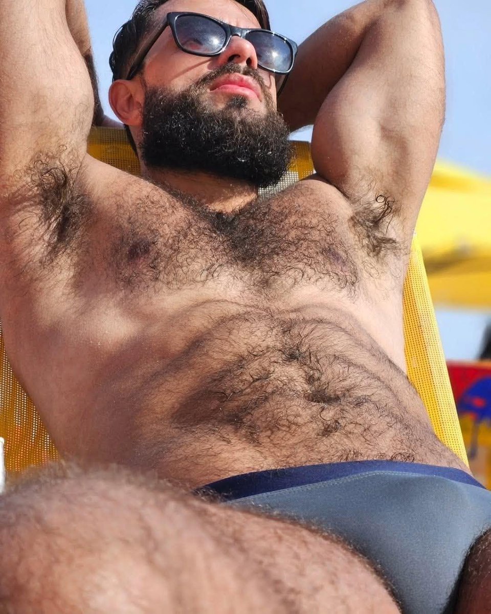 OnBearSays's tweet photo. Let’s match on BearTinder 👉 https://t.co/ASkiZJOG9Q
.
.
#BearTinder
#BearTinderMatch
#BigHairyGuys
#HairyMen
#BearCommunity
#HeavyAndHandsome
#BeefyBears
#DaddyBear
#CubAndBear
#BearDating
#FindYourBear
#AlphaBear
#BearCrush
#WildAndHairy
#MasculineVibes
#SwipeForBears https://t.co/RNxzL44FWB