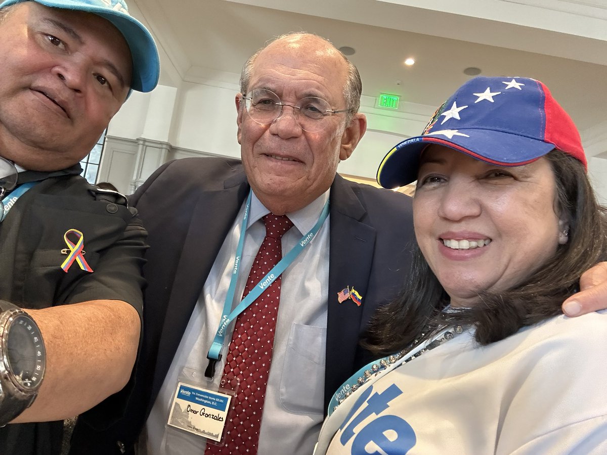 HoracioF63's tweet image. Mar de Fondo, @omargonzalez6, gran encuentro libertario en la 1ra Convención Vente EE.UU. Buenos recuerdos de Barcelona, Edo Anzoátegui. Extrañando unas buenas empanadas de cazón !!!!!