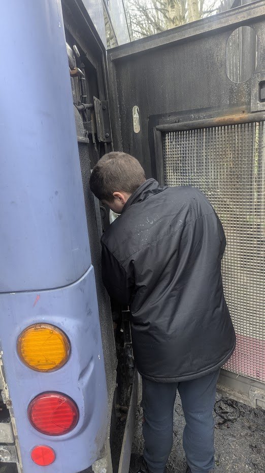 YJ04 FZZ The Aurora Project tweet media