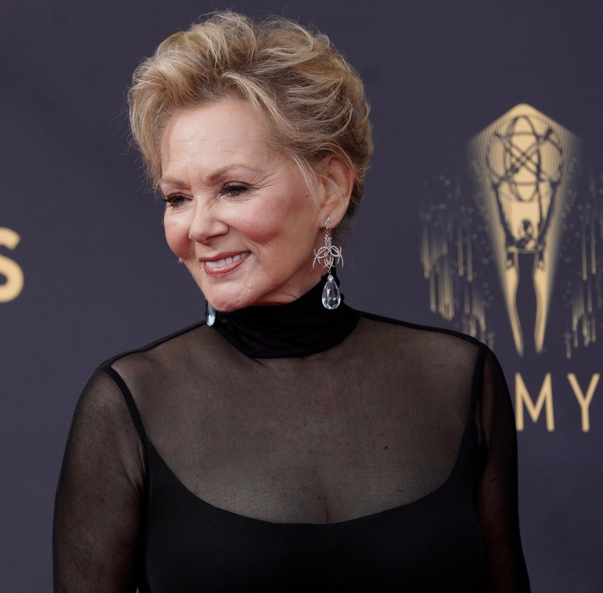 no context jean smart tweet media