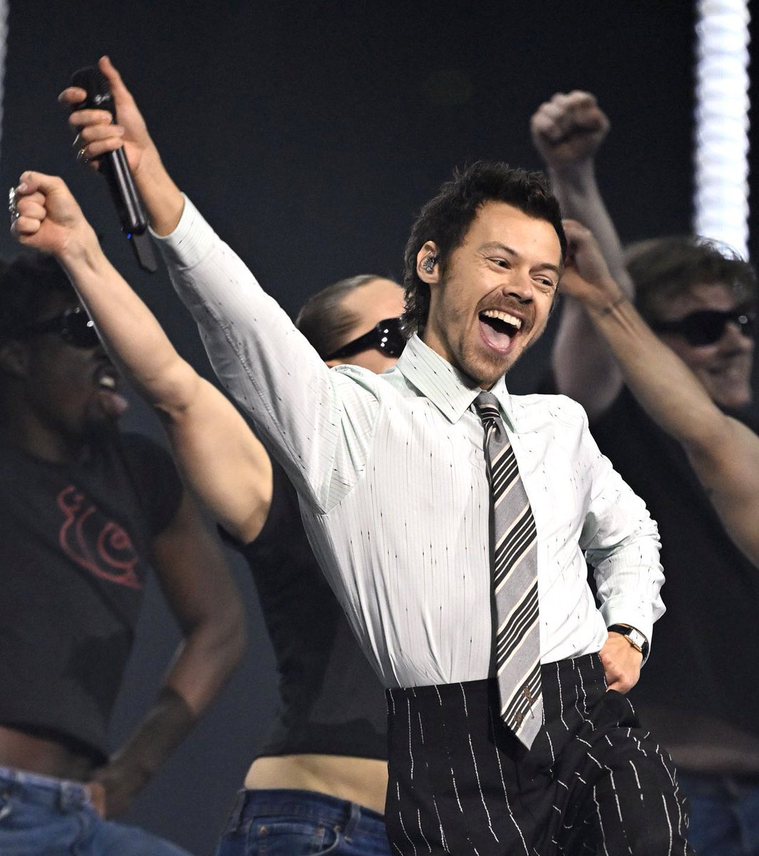 alpha big dick tweet media