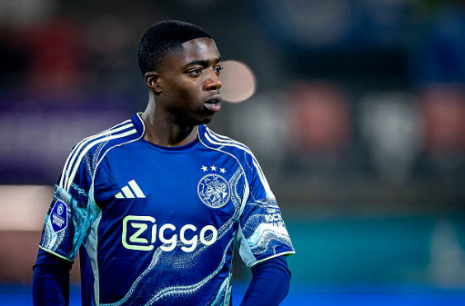 Ajaxscoutnation's tweet photo. Overzicht 1: contracten tot 2027 (deel 1)
Luca #Messori CM middenvelder met controle en rust.
Pharell #Nash RB - verwacht dat hij bijtekent zodra hij 18 wordt.
Tijn #Peters CM (2027 + optie 2 jaar), laatste tijd basisklant.
Zakaria #Ouazane SP - Vooral Wisselspeler in Jong. https://t.co/z4HXmjtHqp