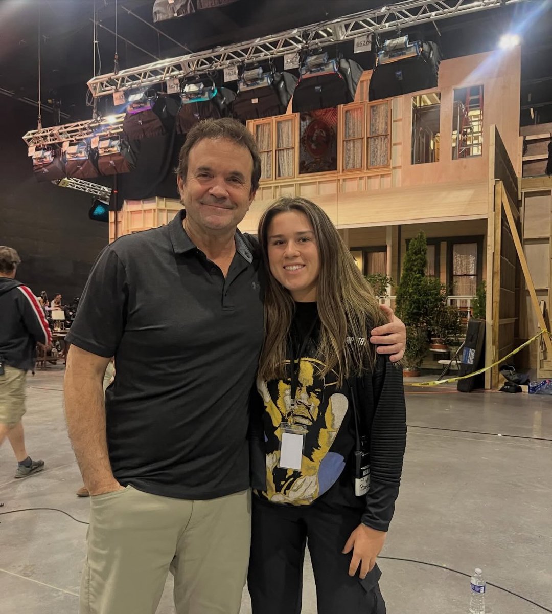 smallvillebvs's tweet photo. they did in fact rebuild the Macher house, not just on a soundstage, but on location as well just so they could really burn it down. 

gotta love when Scream goes practical 🙏

(via @biancacopeman on IG) https://t.co/vqcNq9EJMm