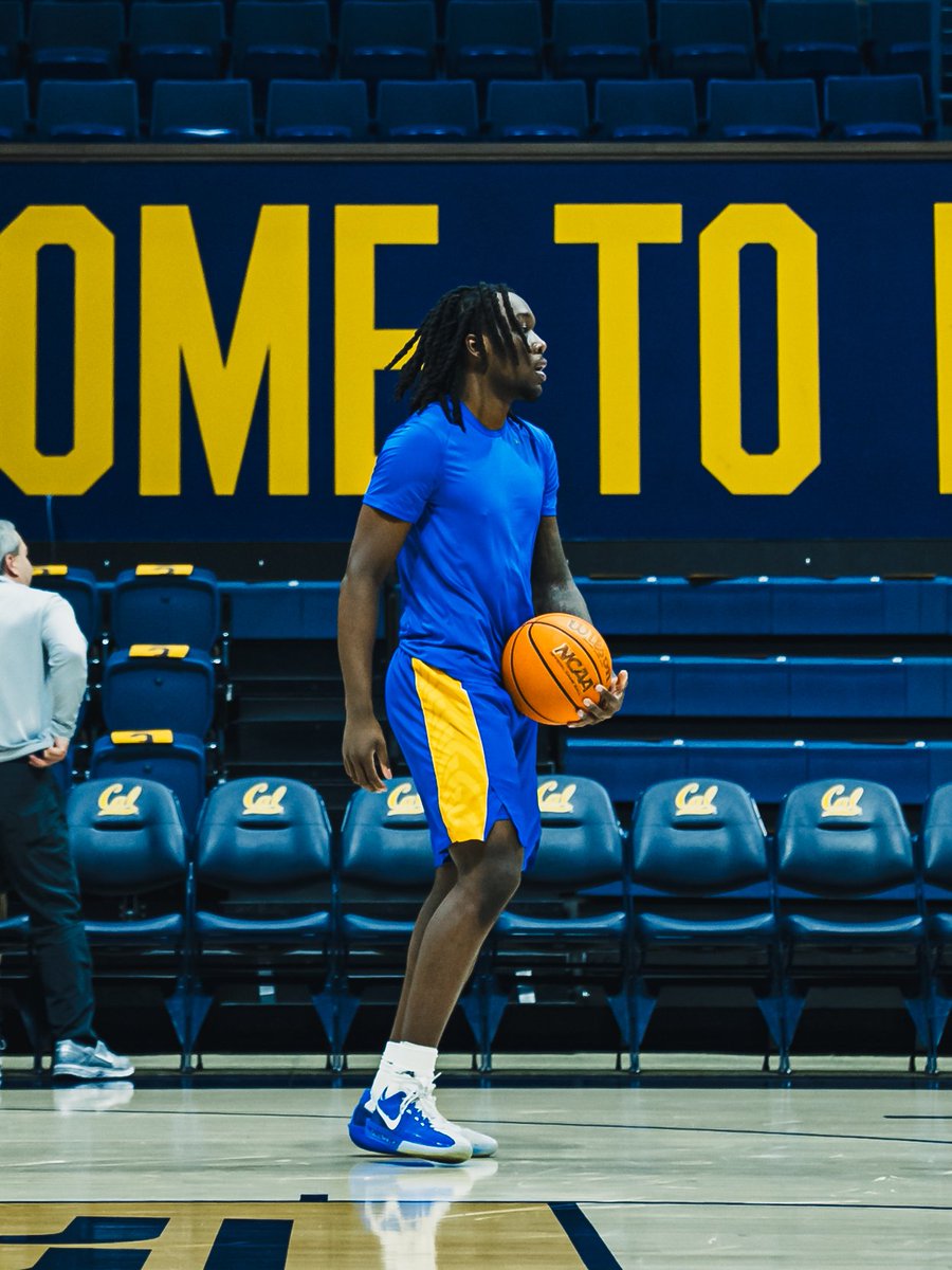 Pitt_MBB's tweet photo. We're underway in Cali!

Tune in ⤵️
📺 @accnetwork 
📊 https://t.co/pTybYA1cQO https://t.co/Xu1y96NsWr