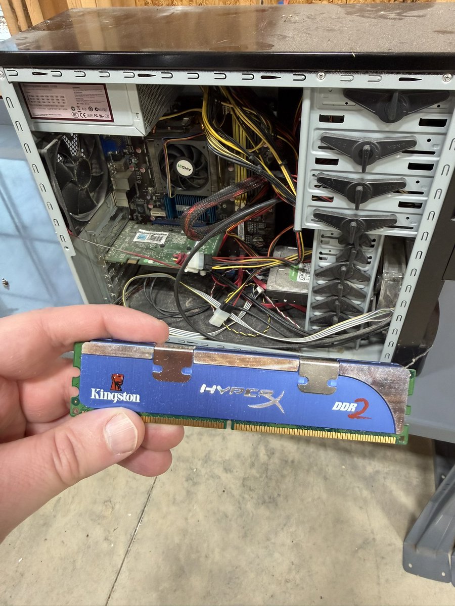 Chris Oliver tweet media