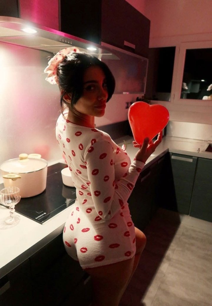 influenceusefr tweet media