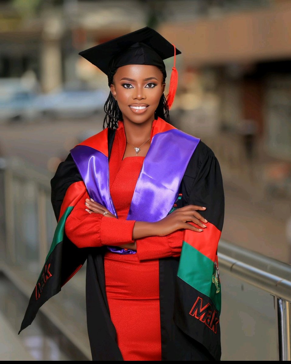 rkalyes1's tweet photo. 🔥 I would like to congratulate @KisaakyeMaureen on her MSc in Immunology 👏🎉
🔥 Her work has moved us further to development of a point of care test for kidney disease!
@ChefKarim02 
@Mak_BRC 
#DrBageya https://t.co/KYsEVPyBGa