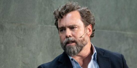 LA PRENSA PEPERA: Espinosa de los Monteros rompe públicamente con Abascal en una entrevista demoledora que abre la puerta a su salto al PP
Mi modesta opinión: Si lo hace tendrá que apoyar la agenda 2030 (aborto, cambio climático, etc.) consumando la traición a VOX y a ESPAÑA