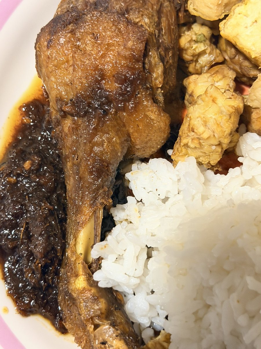 Jazzlyn Trisha tweet media