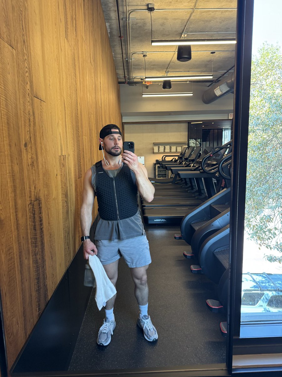 Mitchell tweet media