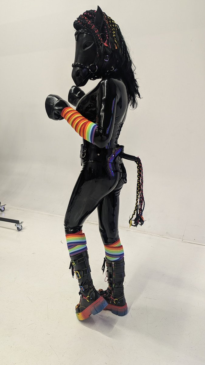 Rubber Creature Luna/Glue the Rainbow Pony tweet media